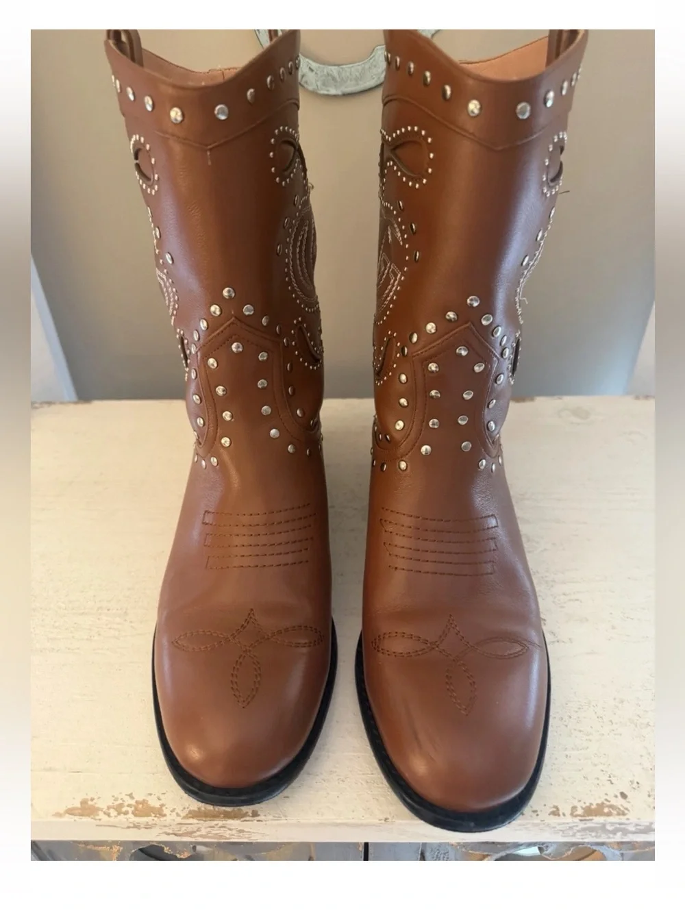 Gucci women’s country cowboy stud boots logo women’s 10